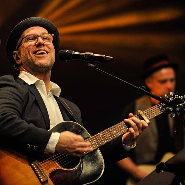 LOU DYNIA CHRISTMAS WITH MY FRIENDS 17.12.26 in Wassenberg, Forum der Betty-Reis Gesamtschule